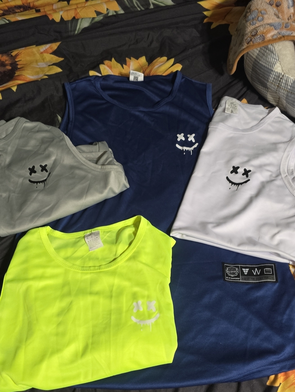 Men's Performance Tank Top with Smiley Logo Bundle